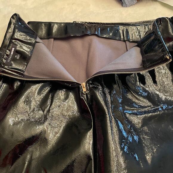 Fashion Nova Black Wet Look Belted Asymmetrical Faux Patent Mini Skirt Size XL - Picture 5 of 7